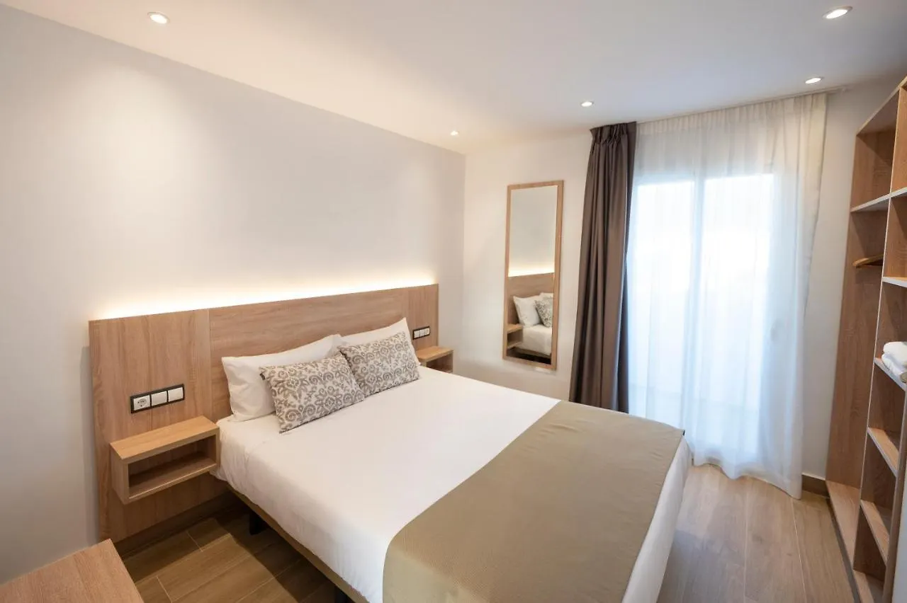 Apartamentos Blanco Sol 卡拉瓦德亚