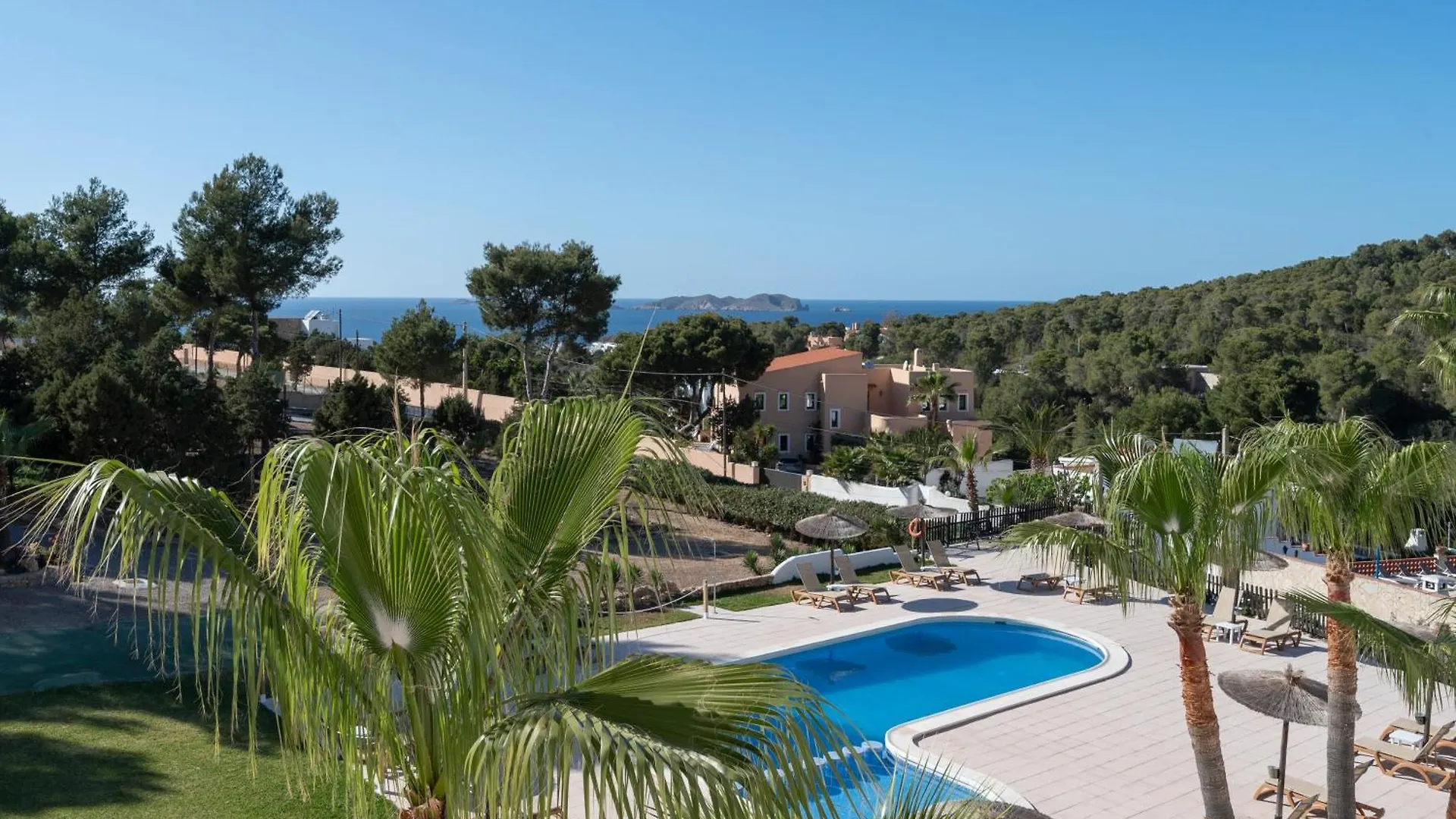 Apartamentos Blanco Sol Cala Vadella  Apartment