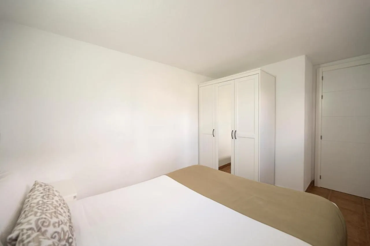 Apartamentos Blanco Sol Cala Vadella  Appartement